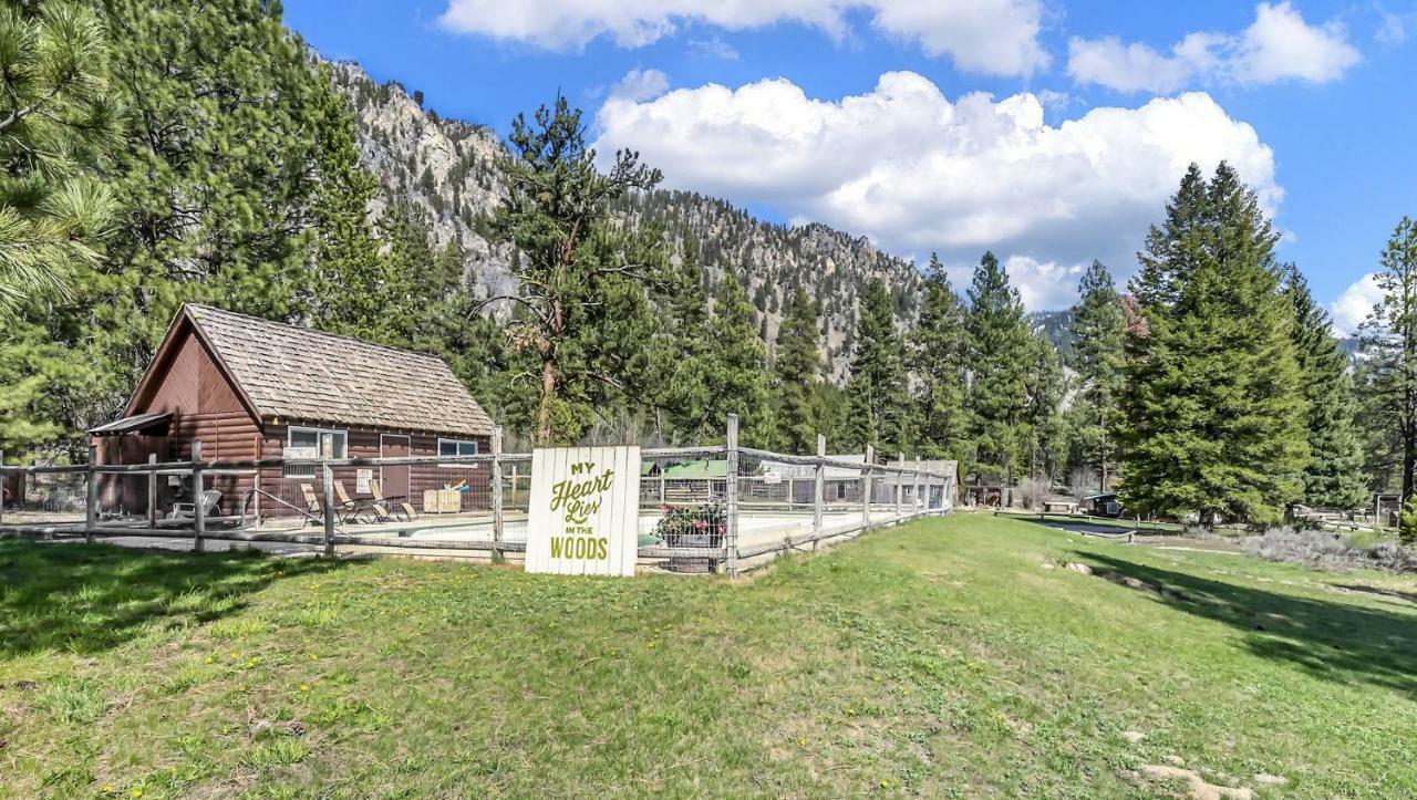 Sawtooth Lodge Stanley Exteriör bild