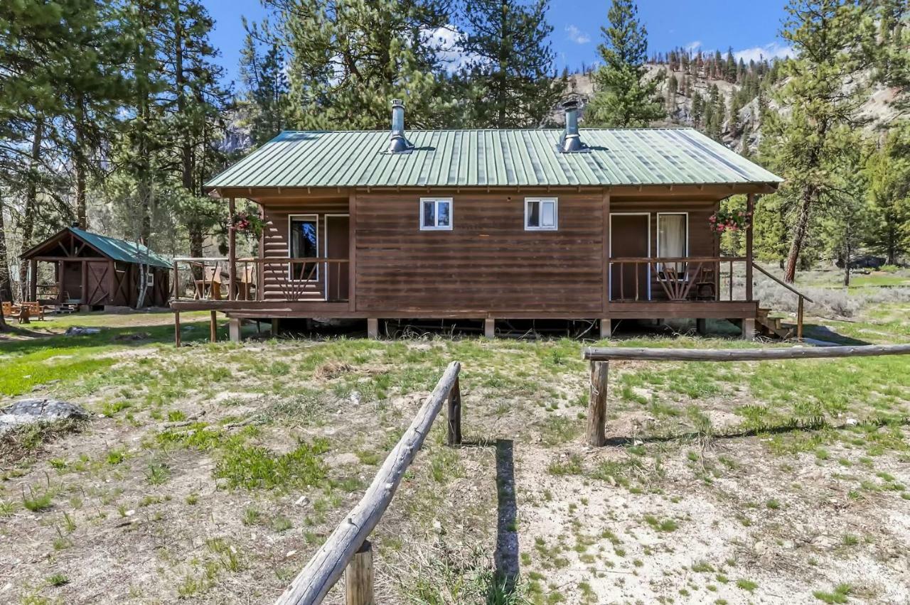 Sawtooth Lodge Stanley Exteriör bild